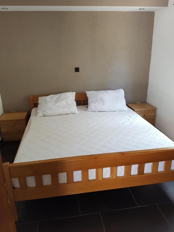 Apartmani Morovi Dvori Drage Ngoại thất bức ảnh