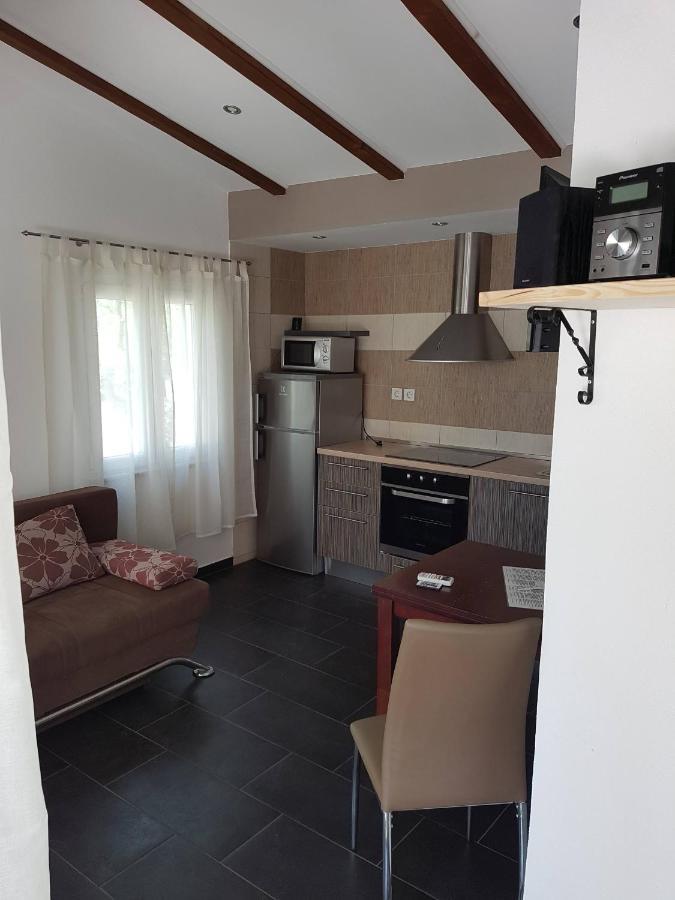 Apartmani Morovi Dvori Drage Ngoại thất bức ảnh