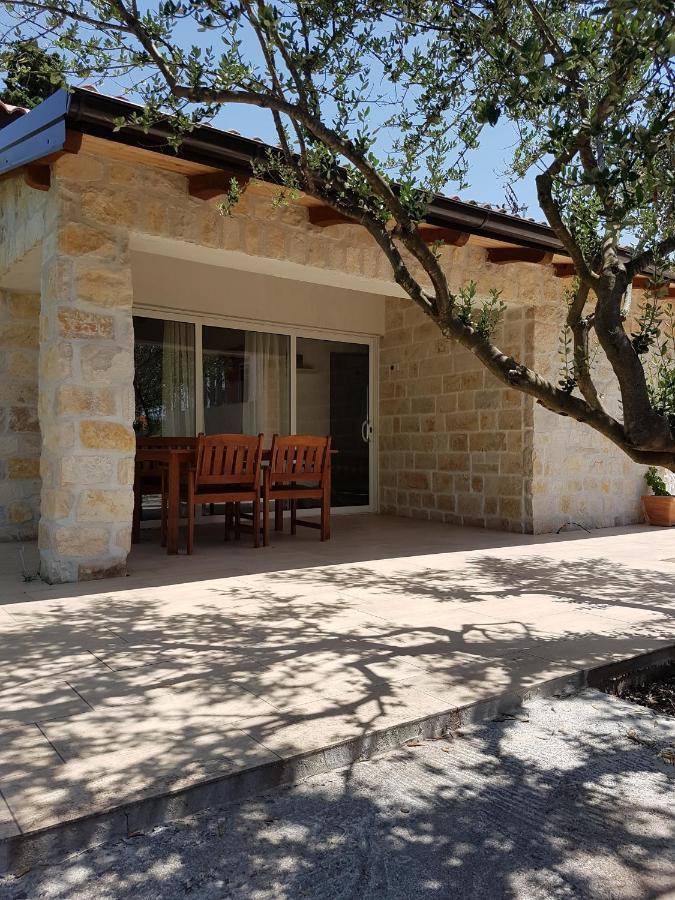 Apartmani Morovi Dvori Drage Ngoại thất bức ảnh